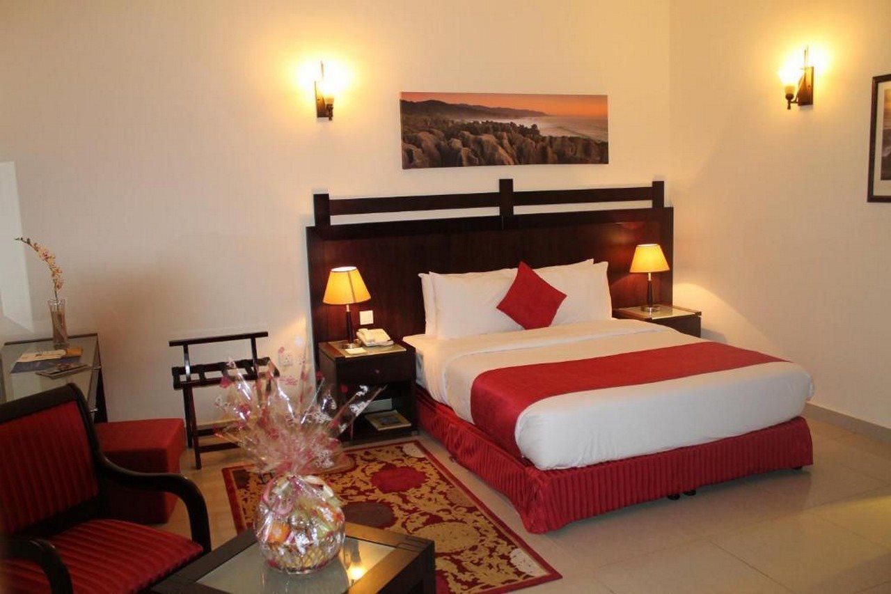 Al Hayat Hotel Suites Шарджа Экстерьер фото