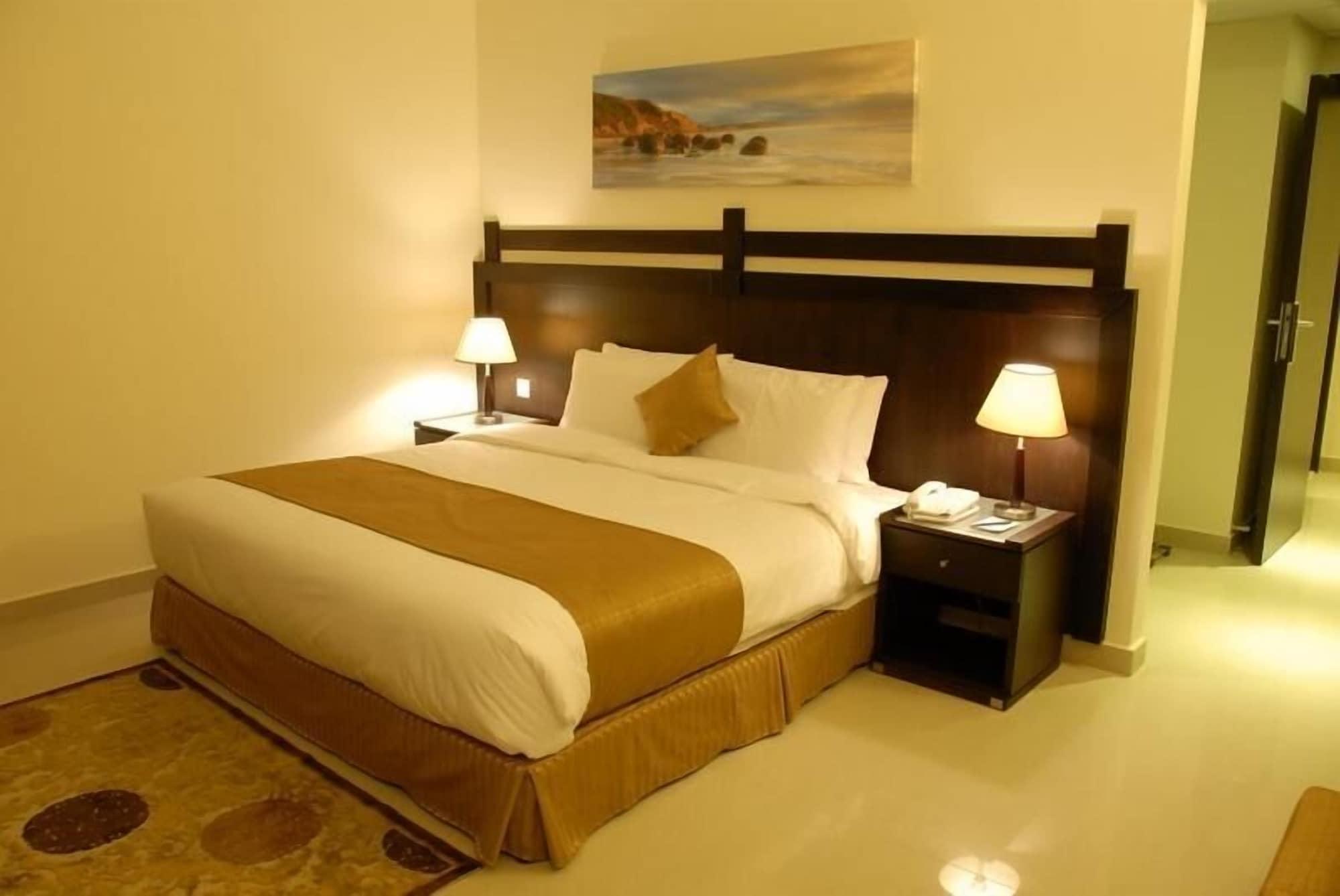 Al Hayat Hotel Suites Шарджа Номер фото