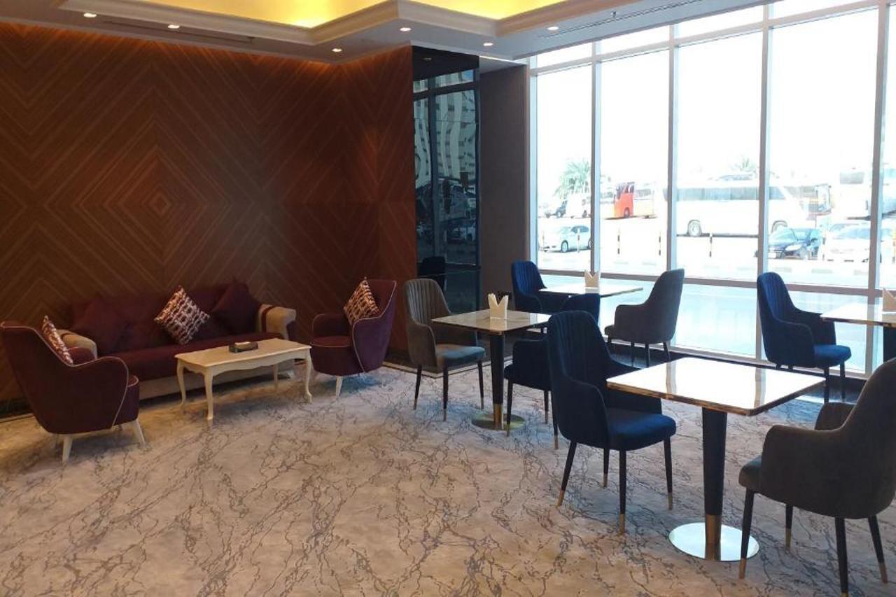 Al Hayat Hotel Suites Шарджа Экстерьер фото