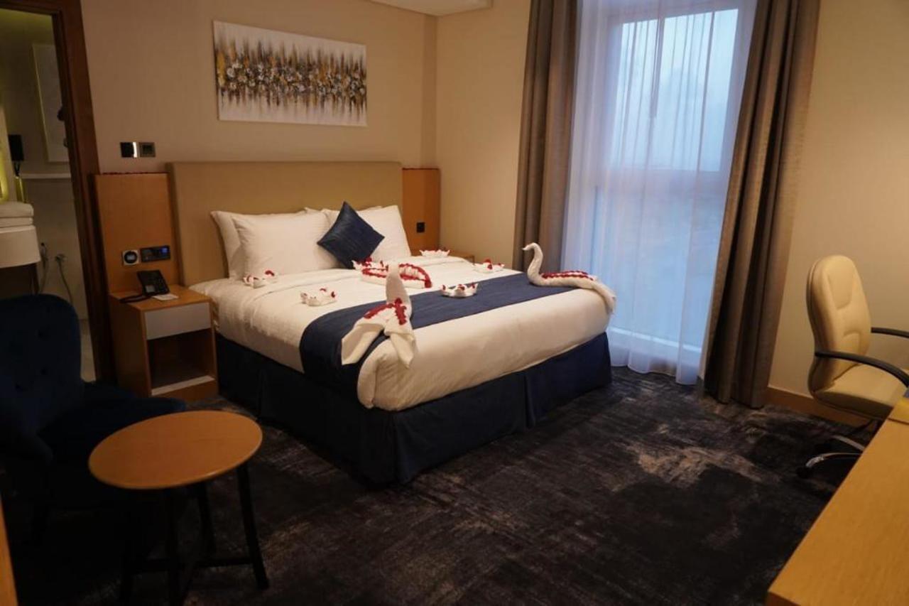 Al Hayat Hotel Suites Шарджа Экстерьер фото