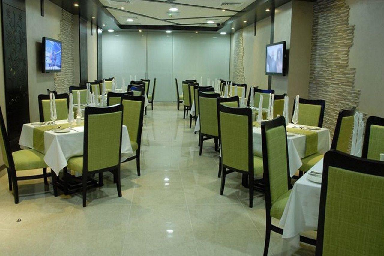 Al Hayat Hotel Suites Шарджа Экстерьер фото