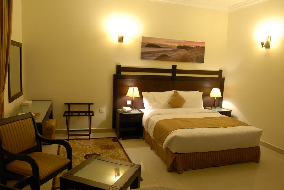 Al Hayat Hotel Suites Шарджа Экстерьер фото